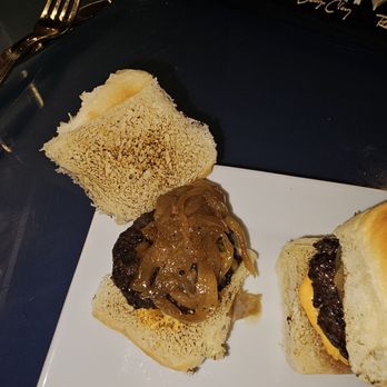 Season - Wavyu sliders - New American Near Me - Glen Head, New York Season - Wavyu sliders - New American Near Me - Glen Head, New York