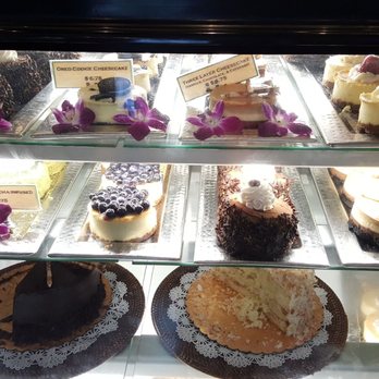 Urth Caffé-Pasadena - Assorted desserts - Cafes Near Me - Pasadena, California