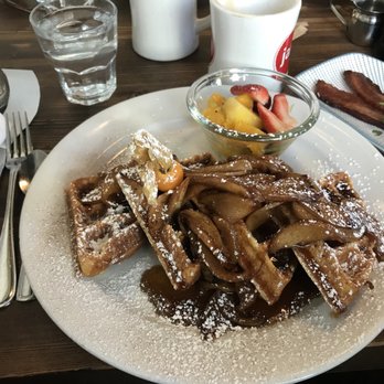 Jam Cafe - Waffles with cinnamon apples - Breakfast & Brunch Near Me - Victoria, British Columbia
