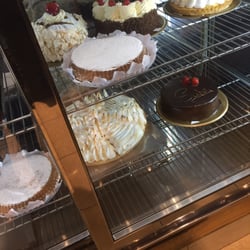 Antigua Belgrano - Esa porción de lemon pie a 52 pe me llama. La próxima sin falta...