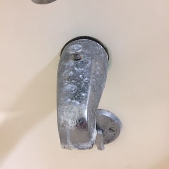 Days Inn by Wyndham Whitehall - Ick! Clean it or buy a new one. - Hotels Near Me - Whitehall, Michigan