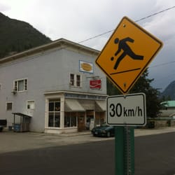 Hedley Country Market