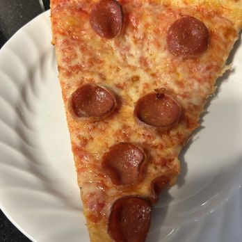 Frank & Andrea - Pepperoni slice - Pizza Near Me - Minneapolis, Minnesota Frank & Andrea - Pepperoni slice - Pizza Near Me - Minneapolis, Minnesota