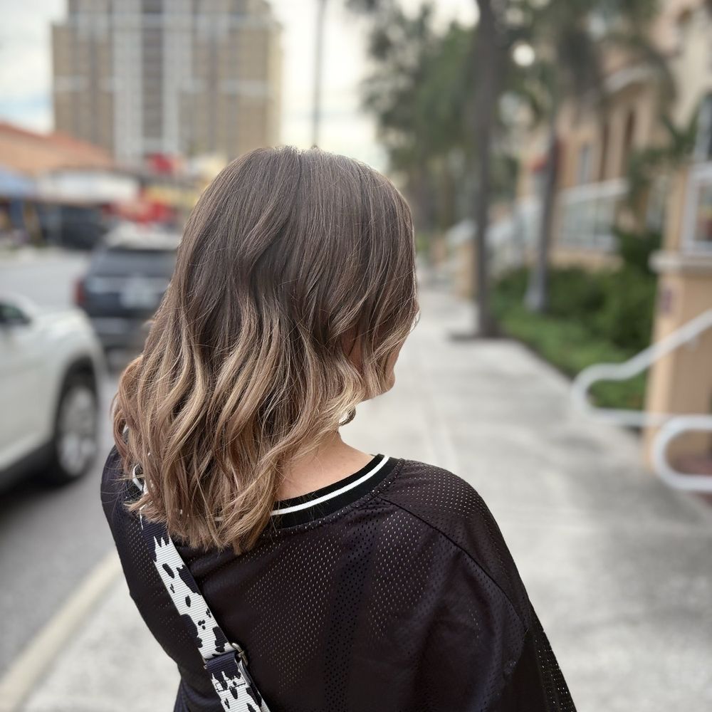 Salon Hyde Park - Hair Salons Near Me - Tampa, Florida Salon Hyde Park - Hair Salons Near Me - Tampa, Florida