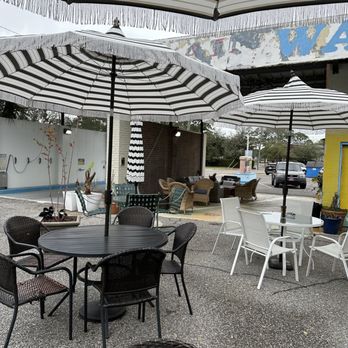 Coffee Ave - Seating area - Coffee & Tea Near Me - Fort Walton Beach, Florida