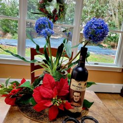 Gaurav Farmingville Wine's and Liquors - Interesting collection and it tastes good!