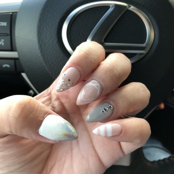 Apple Nails Spa - My set of nails done by Helen. Loved them! - Nail Salons Near Me - Honolulu, Hawaii