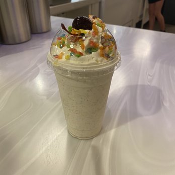 Elly's Ice Cream - Ice Cream & Frozen Yogurt Near Me - Bend, Oregon