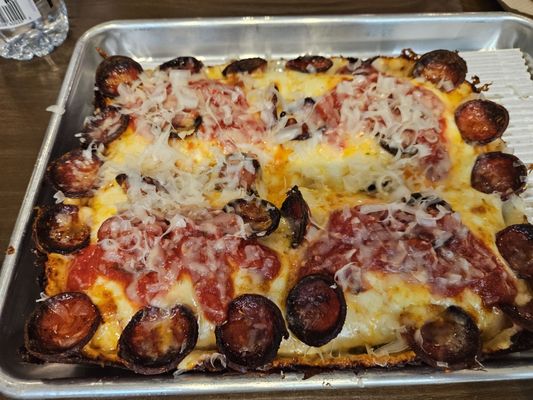 Descendant Detroit Style Pizza by null