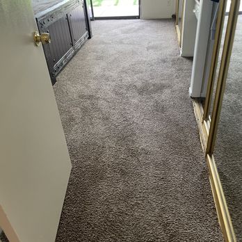 Spots Carpets - Carpet Cleaning Near Me