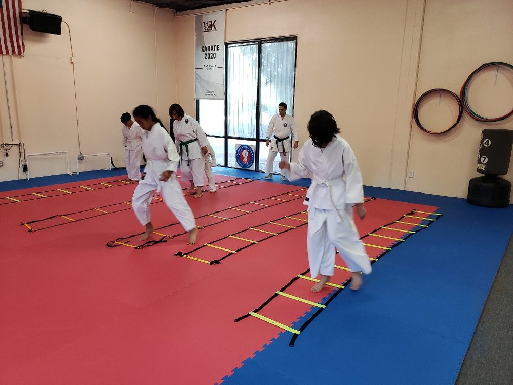 OLYMPIC KARATE SHOTOKAN Updated May 2024 999 E Fry Blvd, Sierra