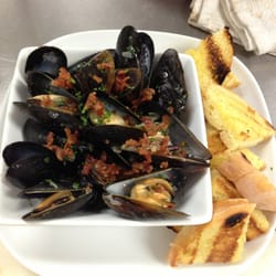 Beer Zone Bar & Cafe - Beer steamed PEI mussels (served at the party)