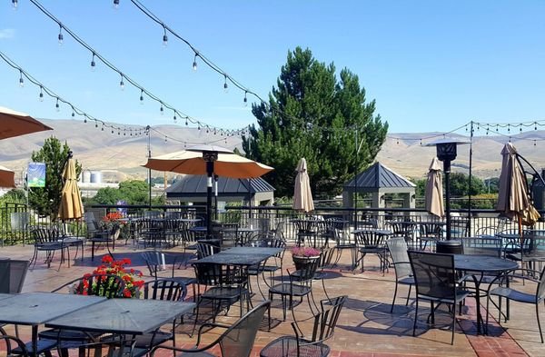 Meriwether's Bistro by null