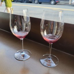 Complementary splash of pinot! Staff is amazing. :) Complementary splash of pinot! Staff is amazing. :)
