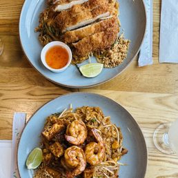 Crispy Chicken Pad Thai Pad Thai Tom Yum Crispy Chicken Pad Thai Pad Thai Tom Yum
