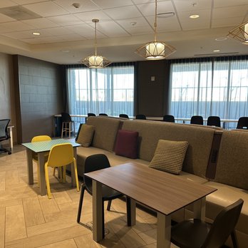 Home2 Suites by Hilton Palmdale - Common area - Hotels Near Me - Palmdale, California Home2 Suites by Hilton Palmdale - Common area - Hotels Near Me - Palmdale, California