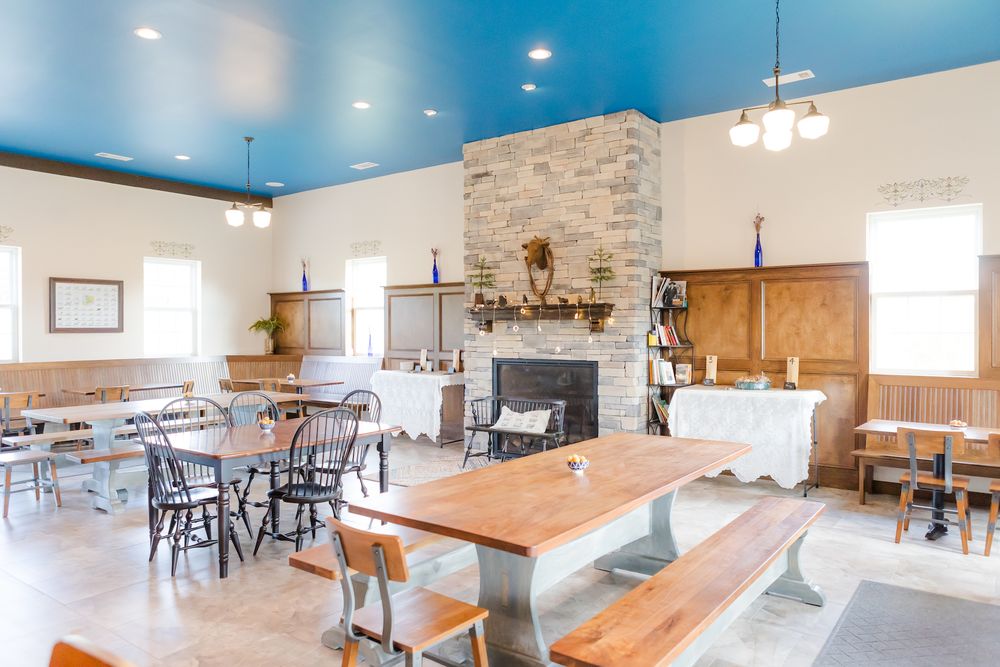 Mirabelle Farm & Vineyard Logo