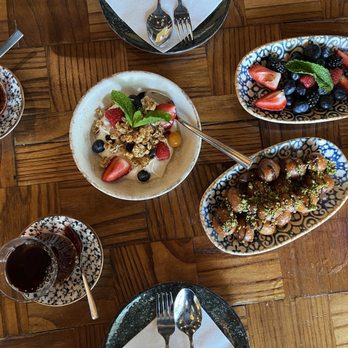 Agora Tysons - Mediterranean Near Me - Tysons, Virginia