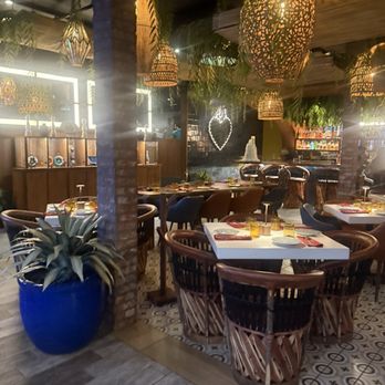 Los Amores de Julia - inside - Mexican Near Me - Sacramento, California Los Amores de Julia - inside - Mexican Near Me - Sacramento, California