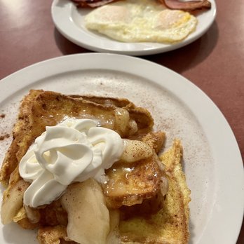 Downie's Cafe - Apple Cinnamon French toast with bacon and eggs - Breakfast & Brunch Near Me - Bay City, Oregon Downie's Cafe - Apple Cinnamon French toast with bacon and eggs - Breakfast & Brunch Near Me - Bay City, Oregon