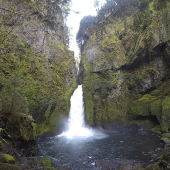 Wahclella Falls Hike - Wahclella Falls - Hiking Near Me - Bonneville, Oregon Wahclella Falls Hike - Wahclella Falls - Hiking Near Me - Bonneville, Oregon