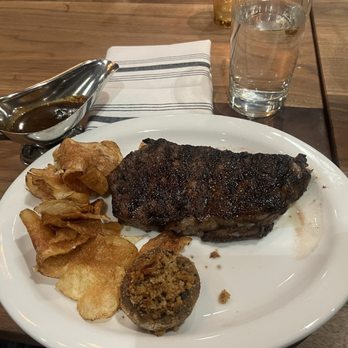 Echo & Rig - Filet mignon with onion sauce - Steakhouses Near Me - Sacramento, California Echo & Rig - Filet mignon with onion sauce - Steakhouses Near Me - Sacramento, California