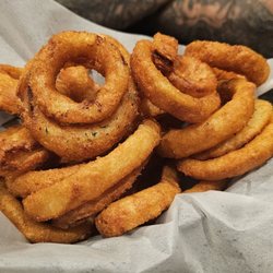 JAMS@209 Sports Bar & Grill - Onion rings