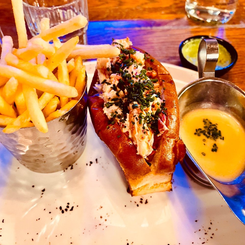 The 10 Best Places near Patty Ladyboy Massage Therapy in City of London in  London - Yelp