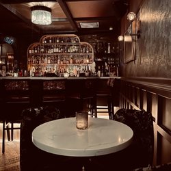 Rose Lounge - Adalina