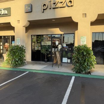 Wowee Zowee - Storefront in the Tustin grocery outlet plaza - Pizza Near Me - Tustin, California