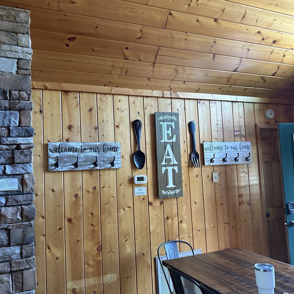 Amazing Escape Cabins - Vacation Rentals Near Me - Sevierville, Tennessee Amazing Escape Cabins - Vacation Rentals Near Me - Sevierville, Tennessee