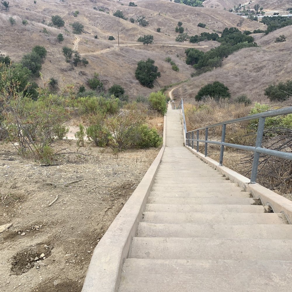 Calabasas Hidden Stairs - Made it to the top!!! Just me - Hiking Near Me Calabasas Hidden Stairs - Made it to the top!!! Just me - Hiking Near Me