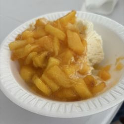 Peters Orchards - Fresh peach sundaes can be purchased some weekends at Peter's Orchard. The next weekend fruit sundaes will be available is in October.