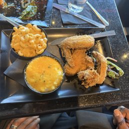 Fried chicken, Mac n cheese, cheese grits