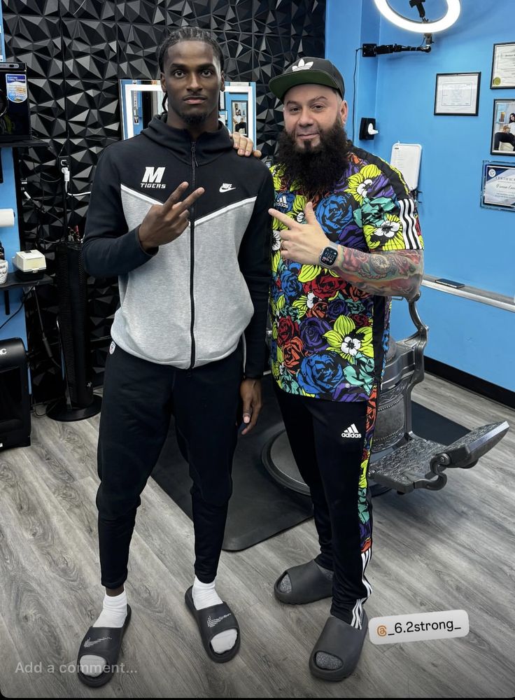 Master Dorian’s Barbershop