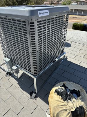 Eco Living Home Improvement Logo