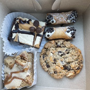 Giuliano's bakery - Bakeries Near Me - East Lyme, Connecticut Giuliano's bakery - Bakeries Near Me - East Lyme, Connecticut