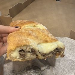 Pies On Nine South - Stromboli