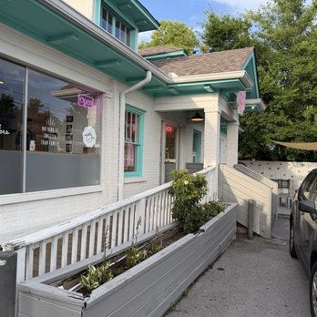 Five Daughters Bakery 12south - Front entrance - Donuts Near Me - Nashville, Tennessee Five Daughters Bakery 12south - Front entrance - Donuts Near Me - Nashville, Tennessee