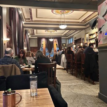 The Gryphon - Interior - New American Near Me - Burlington, Vermont