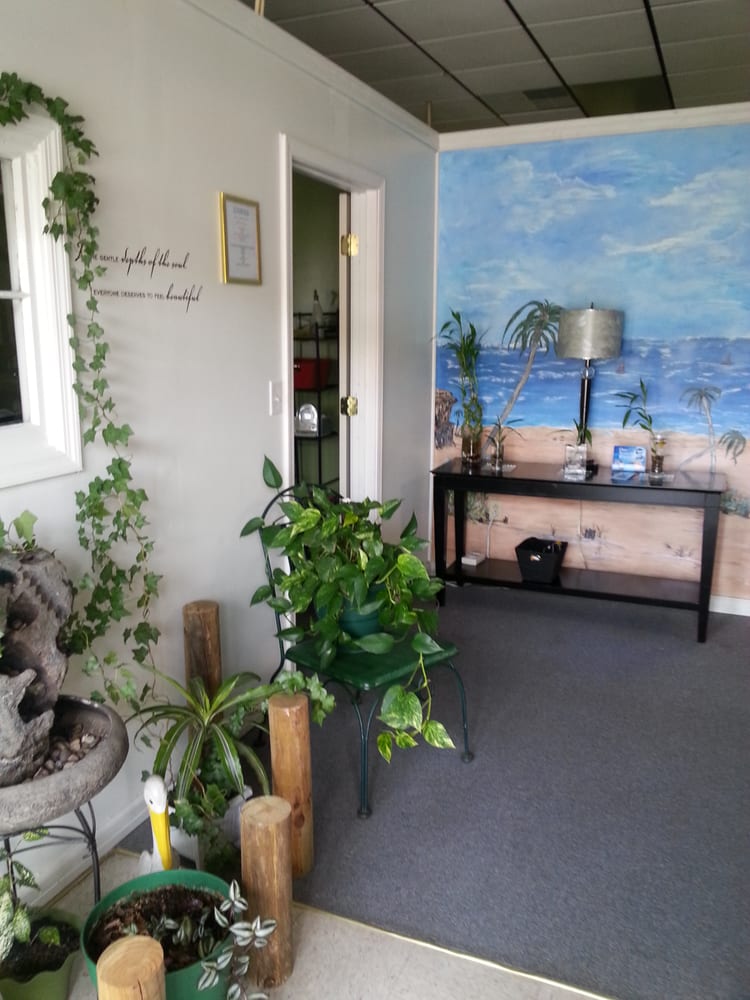 NO TAN LINES TANNING, CRAFTS & NAIL SALON Updated July 2024 275c