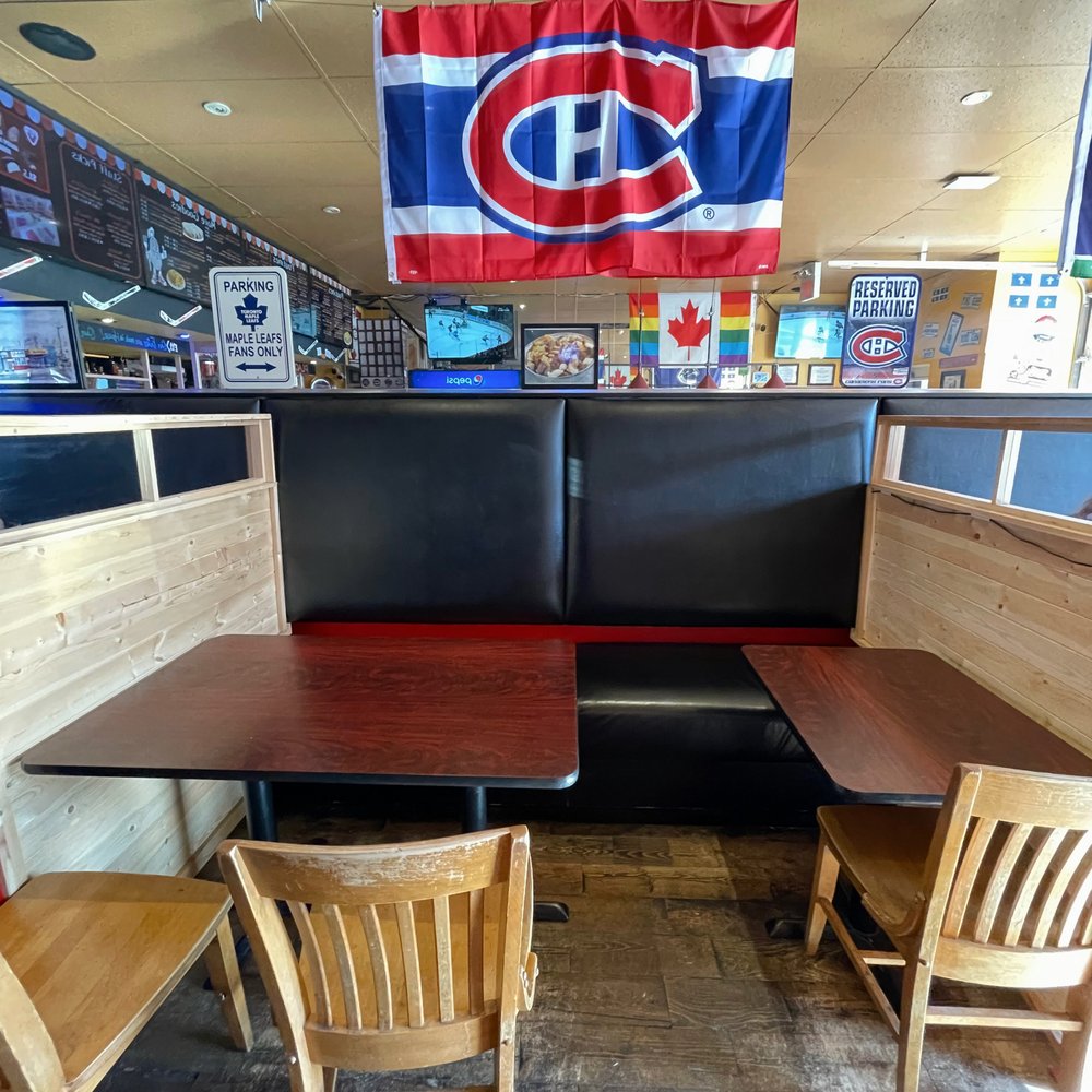 La Belle Patate - dining area - Poutineries Near Me - Vancouver, British Columbia