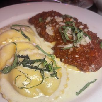 Barbarella Restaurant & Bar - Ricotta ravioli, with half san marzano tomato sauce & half light lemon cream sauce - Breakfast & Brunch Near Me - Playa La Jolla, California Barbarella Restaurant & Bar - Ricotta ravioli, with half san marzano tomato sauce & half light lemon cream sauce - Breakfast & Brunch Near Me - Playa La Jolla, California