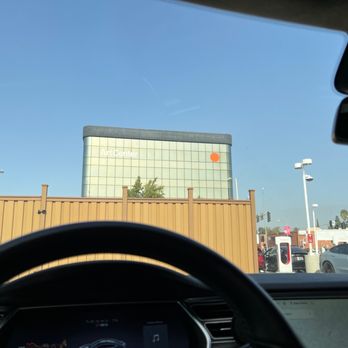 Tesla Supercharger - Across the street from Art Center at the corner of Glenarm and Arroyo Pkwy - EV Charging Stations Near Me - Pasadena, California