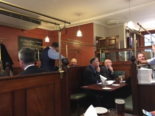 Simpson’s Tavern by null