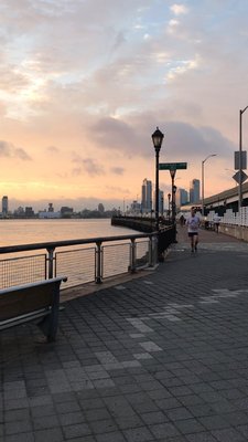 East River Park 131 Photos 84 Reviews Parks 748 E River Dr New York Ny Yelp