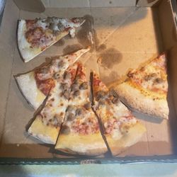 Papa Johns Pizza - Here's the pictures of the pizza one was ground beef and the other was sausage. Would you eat this?