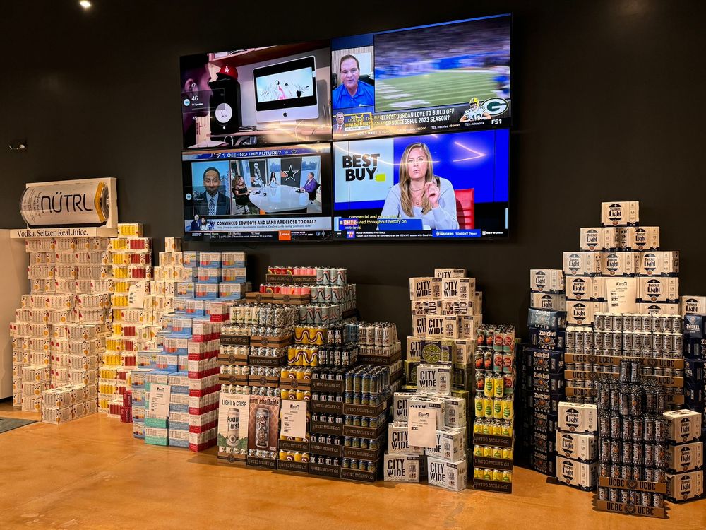 Sav-On Liquor & Wine TwinOaks Logo