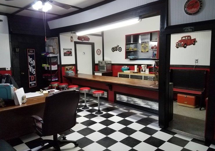 GARY’S AUTO Updated October 2024 5891 Main Street, Troy Mills, Iowa