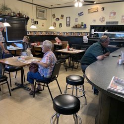 Kosta's Restaurant - Part of the dining area